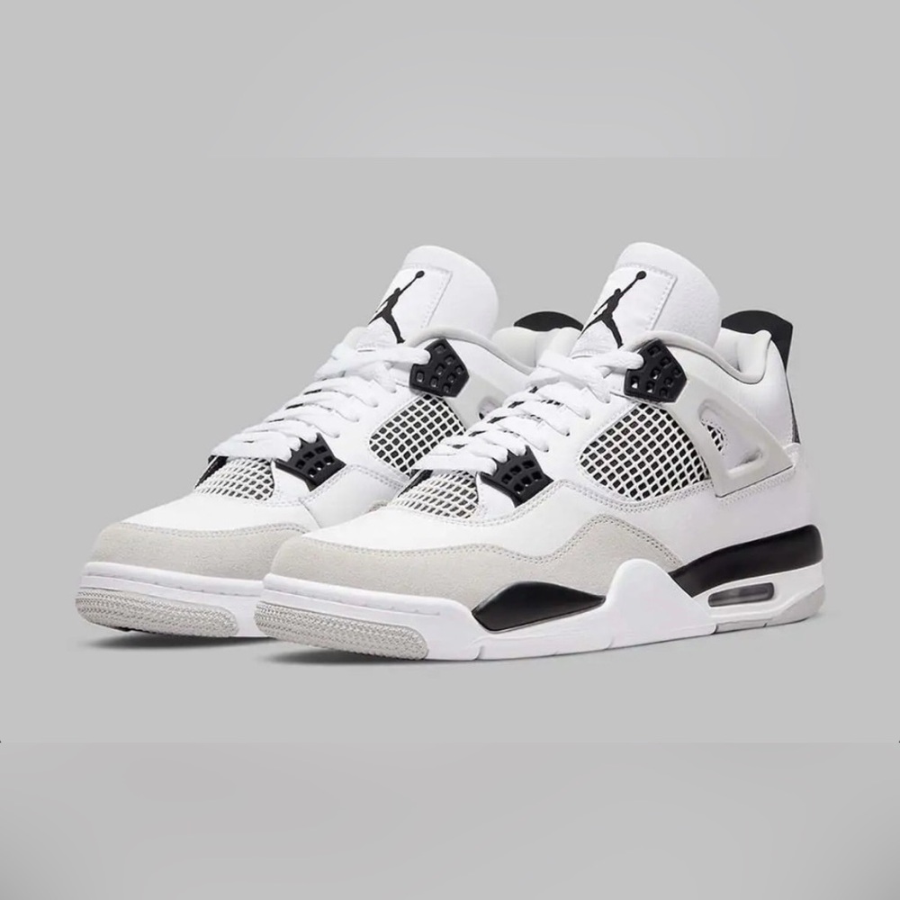 Nike Air Jordan 4 Military Black Size 9.5